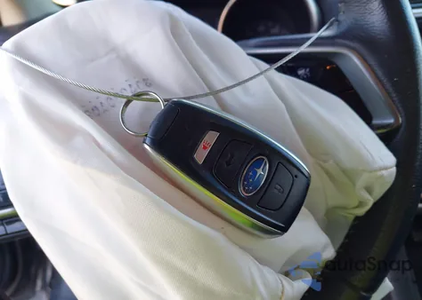 2019 Subaru Outback 3.6R Limited z USA, uszkodzony, nr VIN 4S4BSENC1K3345649